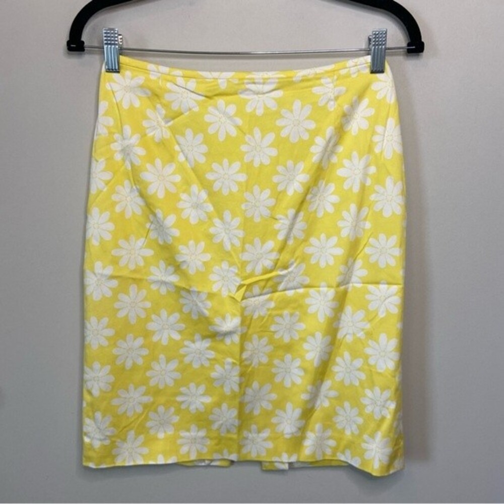 Tahari Yellow White Daisy Floral Flower Print Skirt Size 4 Dopamine Barbiecore